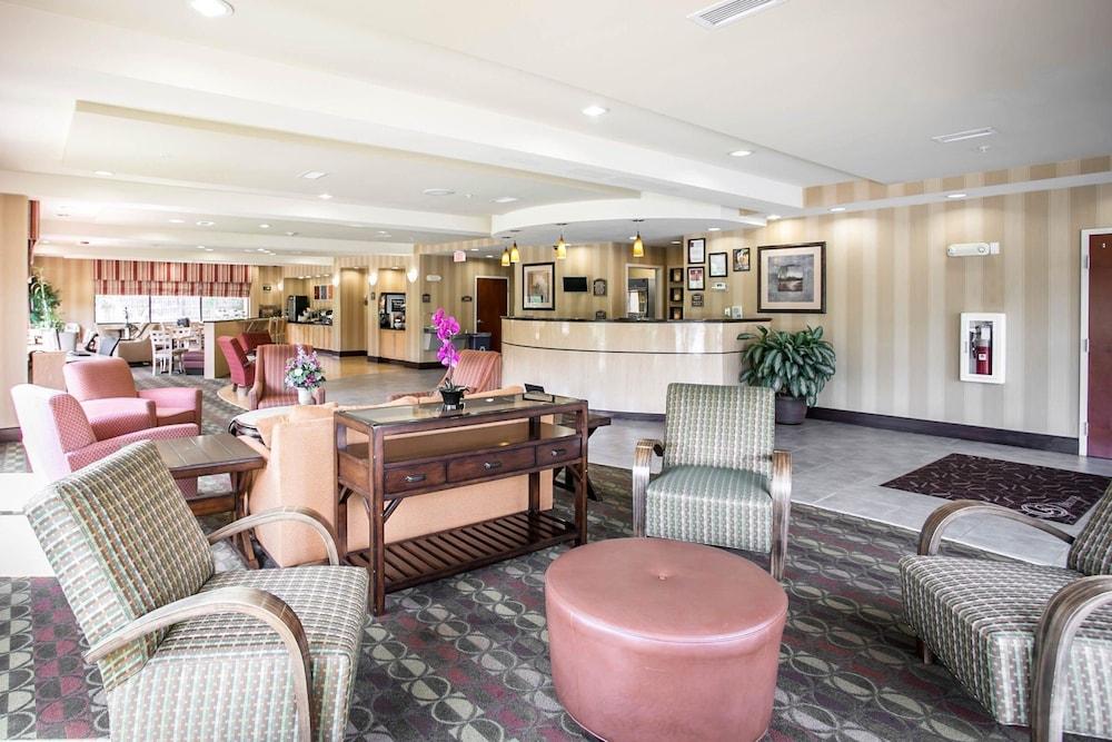 Comfort Suites Columbia Northeast - Fort Jackson Exterior photo
