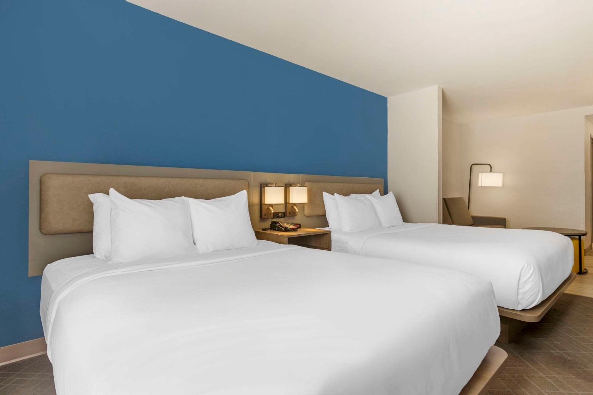 Comfort Suites Columbia Northeast - Fort Jackson Exterior photo